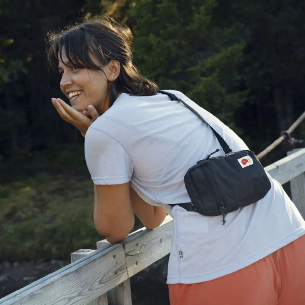 Axelväska High Coast Pocket Svart