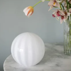 Bordslampa rund glas Randig vit