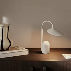 Bordslampa Uppladdingsbar Arum Beige