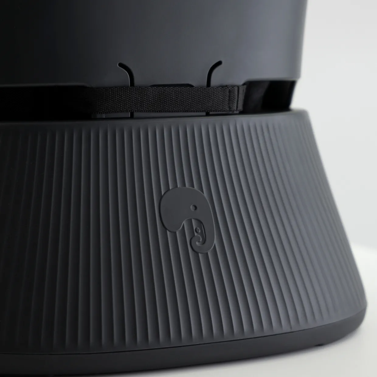 Bärbar barnstol Hannie Charcoal Black