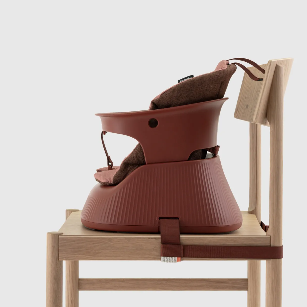 Bärbar barnstol Hannie Mahogany Red