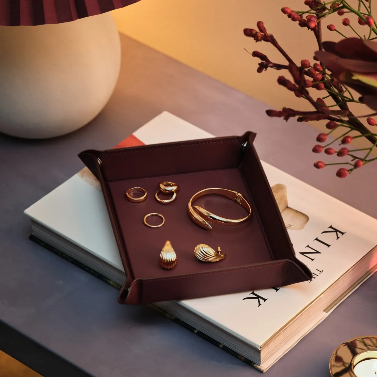 Dekorationsbricka Victoria burgundy