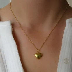 Halsband Hjärta medaljong guld