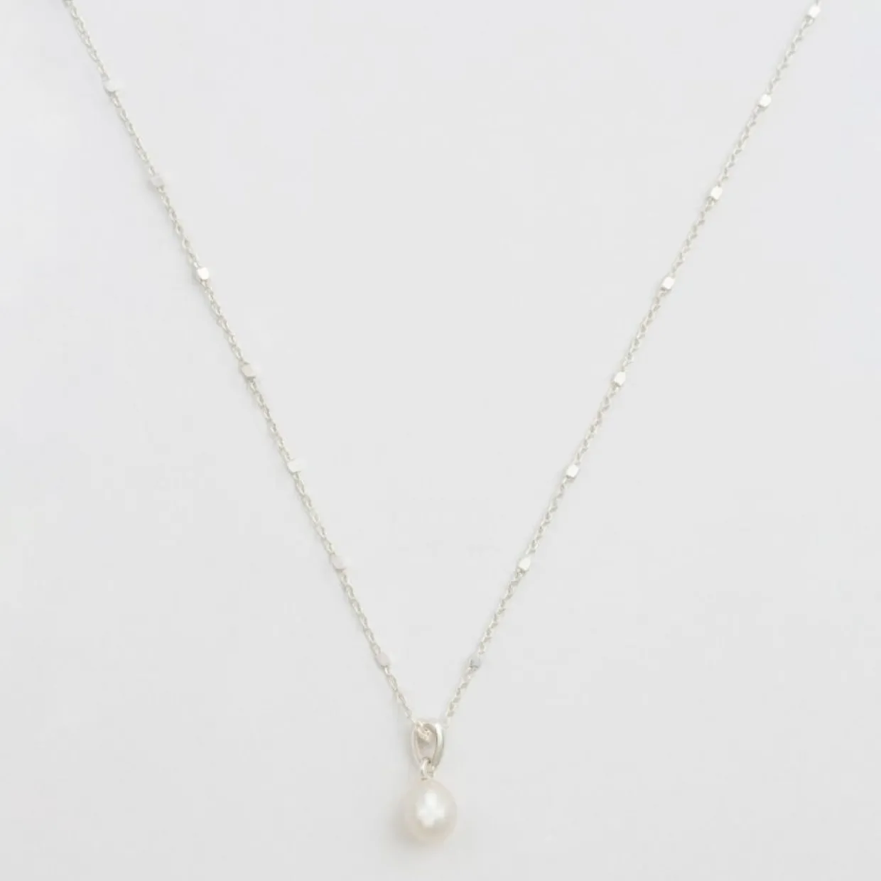 Halsband Treasure Single Pearl Silver