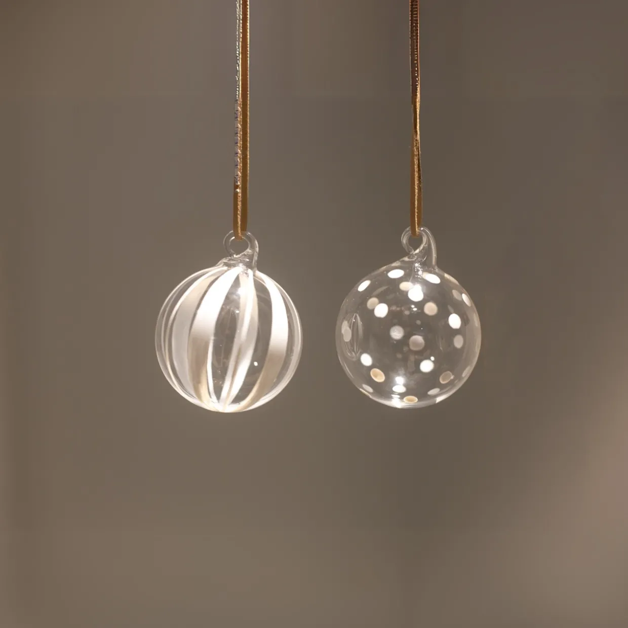 Julkulor Mönstrade 2-p 6cm Vit