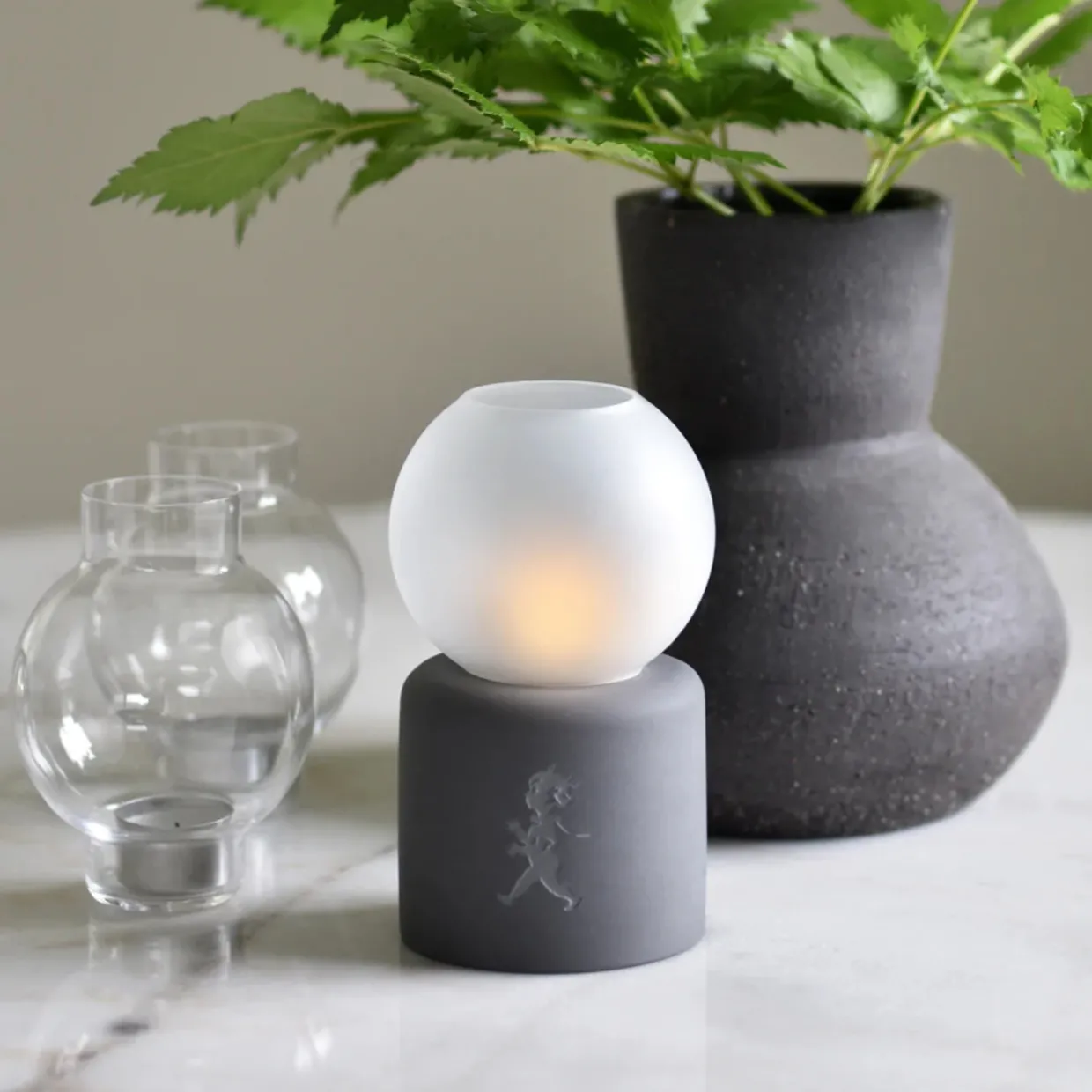 Ljuslykta Globe Mörkgrå