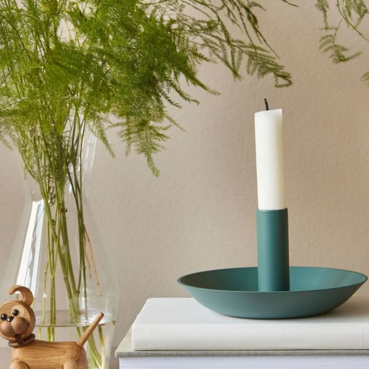 Ljusstake The Water Lily 15 cm Forrest green