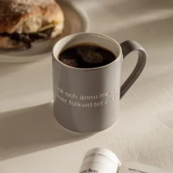 Mugg Astrid Kärlek grå