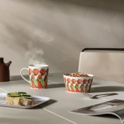 Mugg m öra Jordgubbsfam 40 cl