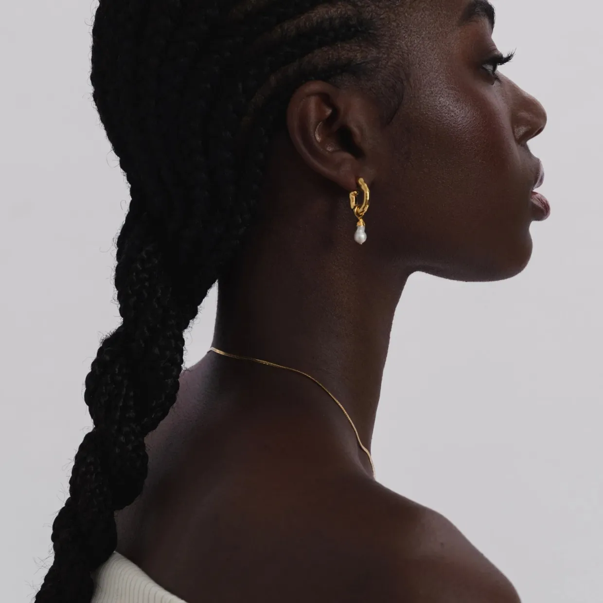 Örhänge Mary Short Single Guld