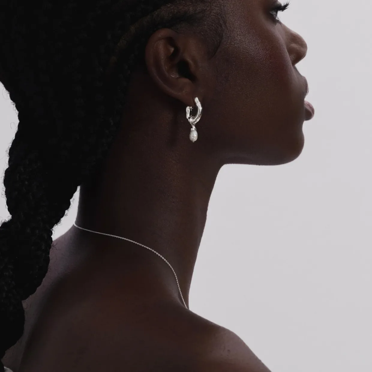 Örhänge Mary Short Single Silver