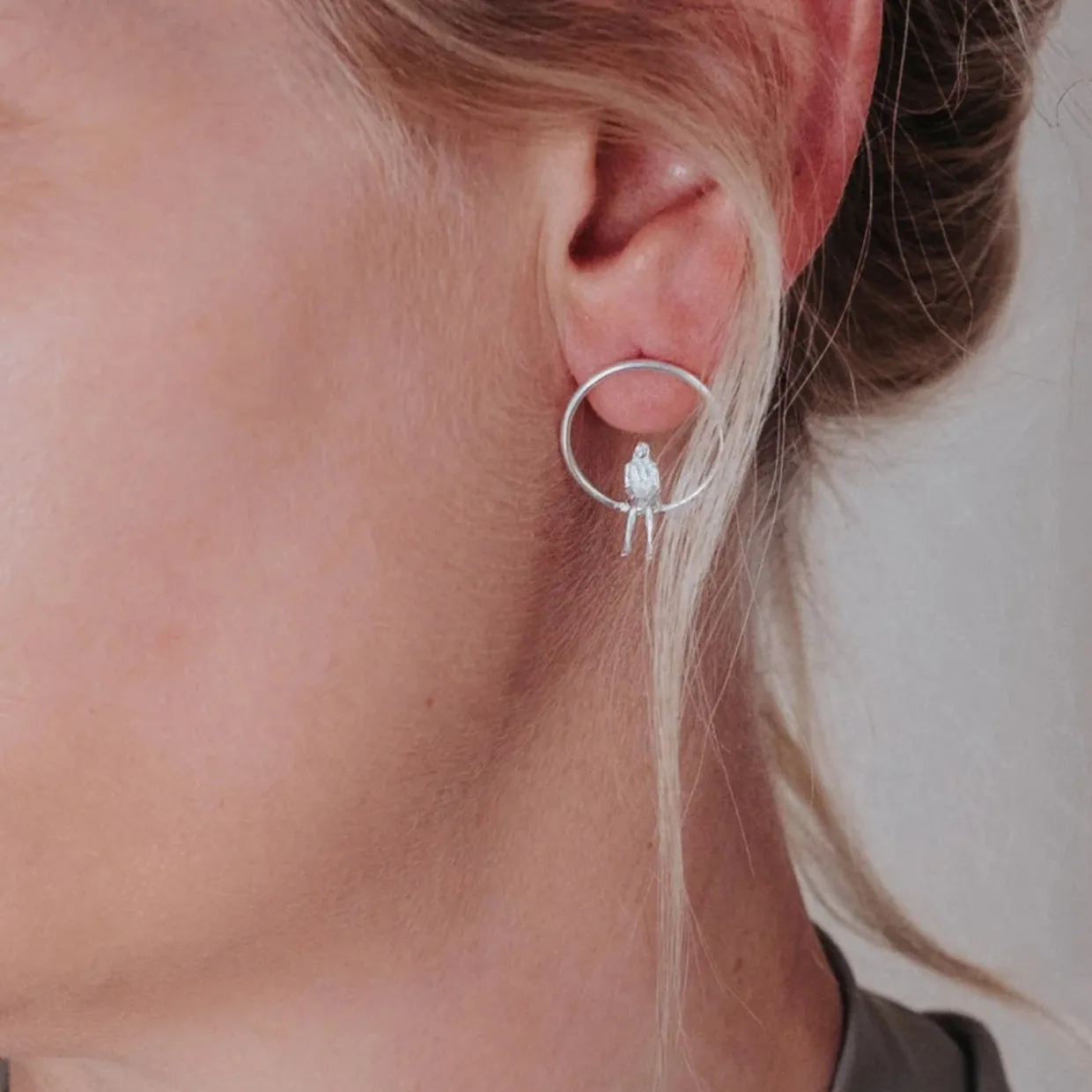 Örhängen Egentid Liten 1 Kvinna