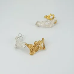 Örhängen Flodens dans guld/vit