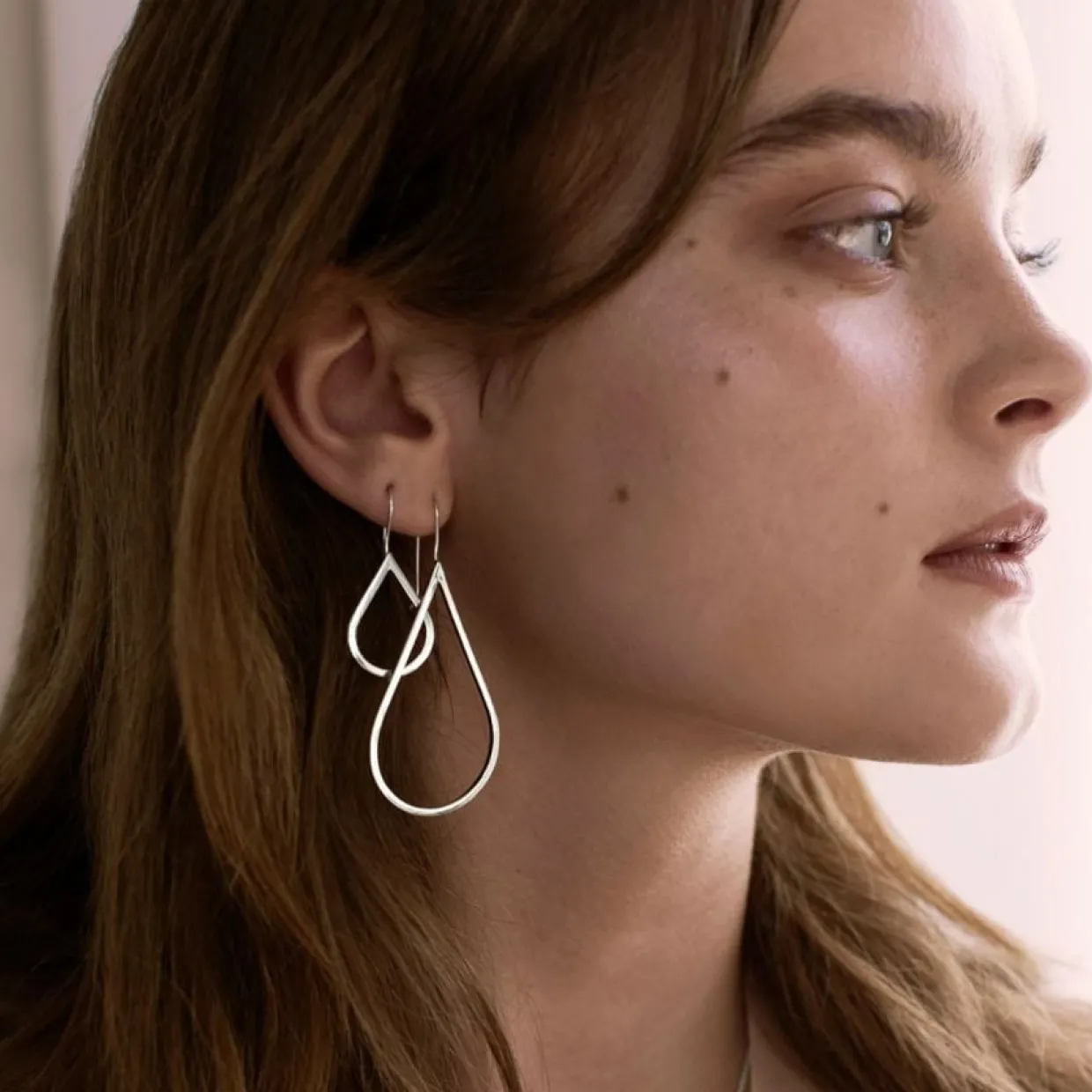 Örhängen H2O silver 4 cm