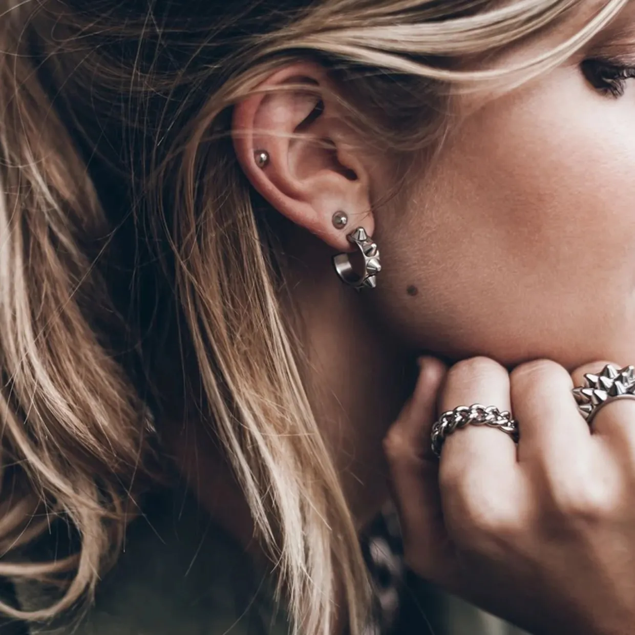 Örhängen Peak Creoles S Stål