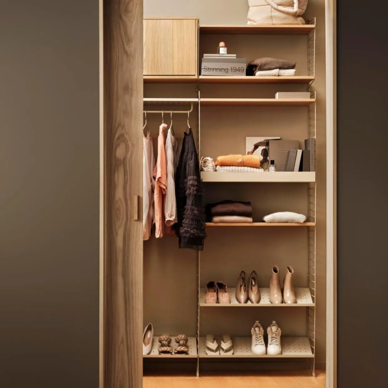 Skohylla 78x30 beige