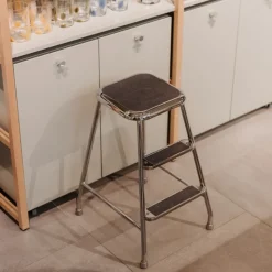 Stegpall Lindqvistpallen Krom/mörk grå